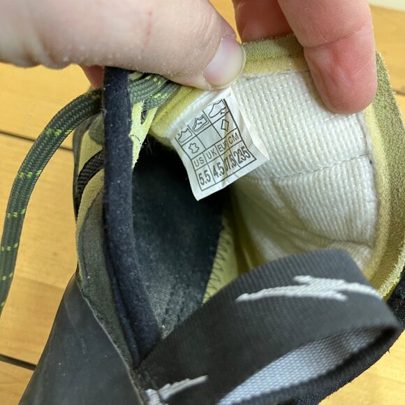 Evolv DeMorto Rock Climbing Shoes Lace-Up Black/Yellow Men's US Size 5.5 - Picture 12 of 12